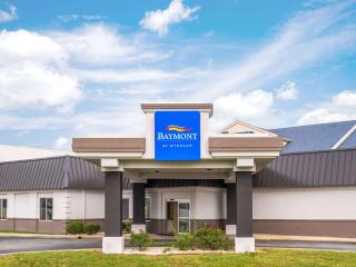 Baymont by Wyndham Indianapolis East - Indianápolis - 9