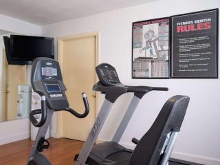 Baymont by Wyndham Indianapolis East - 4