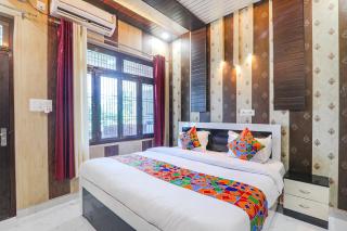 FabHotel Uma Yugul - Ayodhya - 1