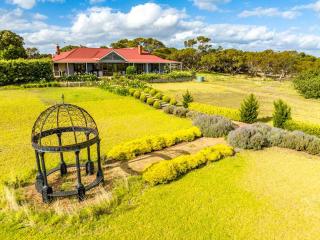 Condor Estate Spacious with Vineyard & Fireplace - Maslin Beach - 4