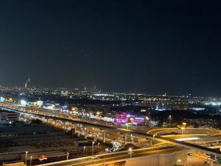 Dream Inn - Aykon Tower Apartments with Stunning City View - Dubai - 5