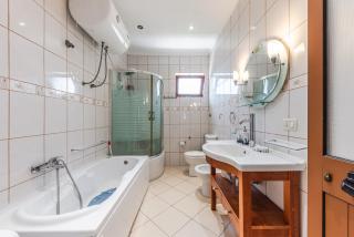 Authentic Lake View Apartment - 1