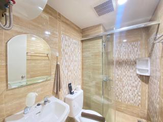 Luxurious 2BR Apartment at Parahyangan Residence By Travelio - Bandung - 6
