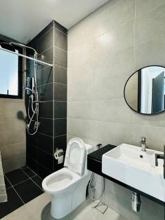 Urban Suites 6 pax with Netflix and Board games - Jelutong - 9