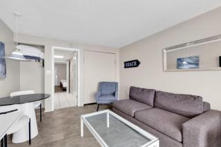 11-th Floor Oceanfront Beach Resort with Private Balcony - 3