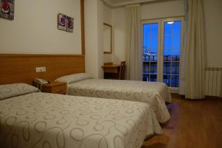 Hotel Reyes De León - Santa María del Páramo - 5