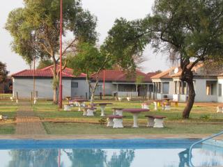 Belavilla Resort - Bela-Bela - 8