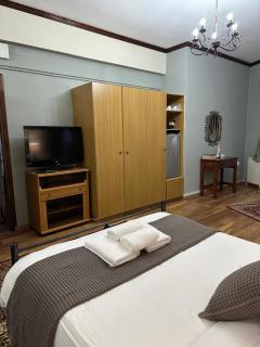 Elia Guesthouses - 1