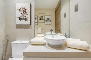 Knokey Dubai Marina Comfortable Apartments with Pool and Gym - Dubai - 1