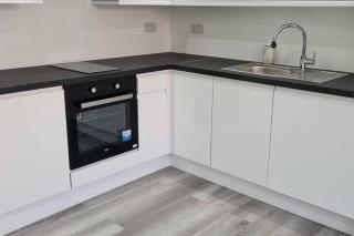 Luxury studio with parking whole unit to yourself - Pinner - 5