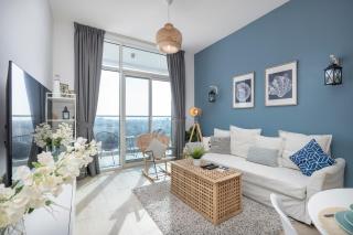 Airy 1-Bedroom Apartment Coastal-Style in Dubai Marina - Dubái - 0
