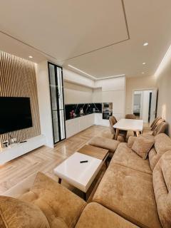 Two bedroom luxury apartment - - 4