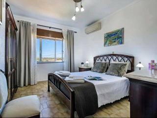 VILLA SALGADOS, near ALBUFEIRA, with Private Pool, 5 minutes from Gale Beach - Guia - 5
