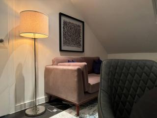 Luxxe 2BR 2BA Duplex 5 mins from Hither Green St - 65C NOT ACTIVE - 4