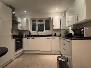 Luxxe 2BR 2BA Duplex 5 mins from Hither Green St - 65C NOT ACTIVE - 2