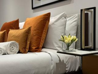 Luxxe 2BR 2BA Duplex 5 mins from Hither Green St - 65C NOT ACTIVE - 1