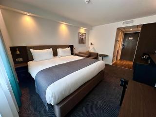 Holiday Inn Bristol Airport by IHG - Redhill - 1