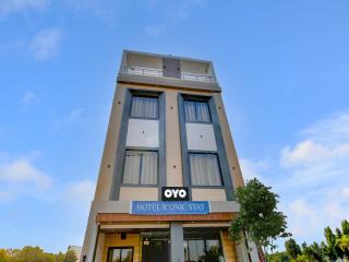 Super Collection O Iconic Stay - Indore - 9