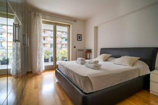 5 Min From Trastevere Rome Chic Apartment - 0