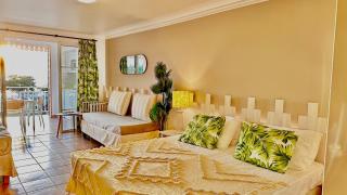 Grenade 21 vue mer proche plage dans Complexe type Village Vacances - 2