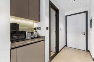 Waves - Fully Equipped Studio for a Perfect Stay in Dubai - 1