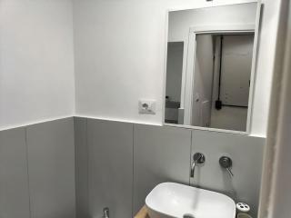 Cozy Apartment Near The station - 5