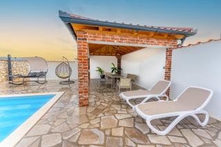 Holiday Home Meri - Pridraga - 7