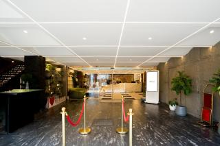 Hotel Vinflora Residency- Nr LV Prasad EYE Hospital, Jubilee Hills, Restaurant & Parking - 9