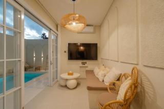 Casa del Sol Luxurious Uluwatu 2BR Villa -Pool & Balcony - Jimbaran - 1