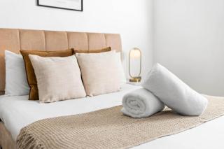 City Centre Apartment - Two Bedroom - Secure Parking - 107H - Birmingham - 3