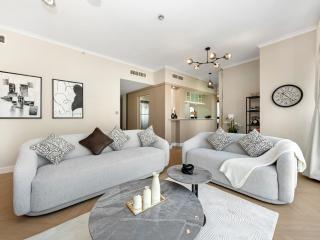 4 BHK In Downtown with Iconic Burj Khalifa Views, 2 minutes walk to Dubai Mall - Dubai - 3
