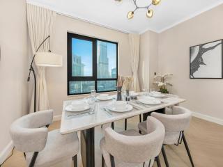 4 BHK In Downtown with Iconic Burj Khalifa Views, 2 minutes walk to Dubai Mall - Dubai - 1