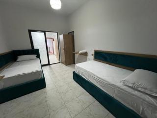 Sisterhood Hostel-Female Only - Tirana - 5