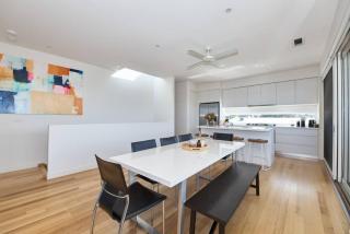 Bliss by Bell - 2 minute walk to Bell street - 2