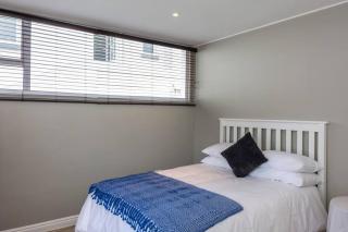 Spacious Suburban Apartment - Gqeberha - 2