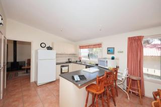 Sea Gum -3 minutes walk to Fairhaven beach - 4