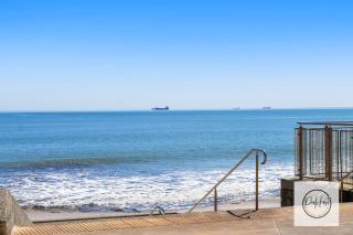 Beachside Retreat - 2