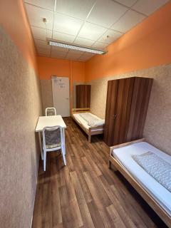Low Budget Downtown Hostel Rooms & Apartments - Munich - 2