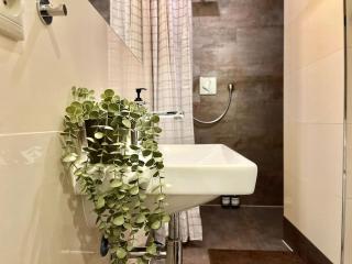 Pine - Prague Apartment - 4