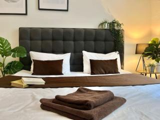 Beautiful New Town Apartment - Prag - 3