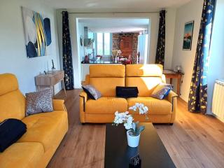 Maison avec piscine, boulodrome dans les Pyrénées - 4