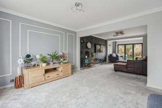 Luxury four bedroom home with large garden - Slough - 5
