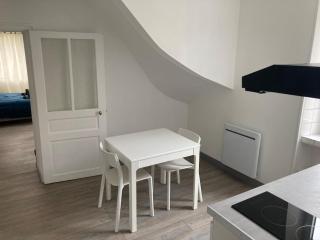 Charmant F2 en centre bourg - 4