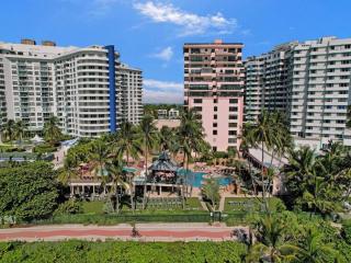 Cozy Ocean View Condo Beach Service 610 - Miami Beach - 1
