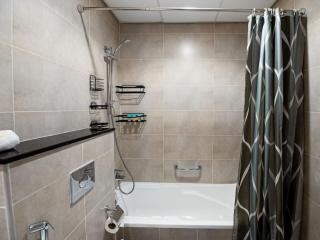 Cozy and Stylish Studio Retreat in DAMAC Hills - Dubai - 1
