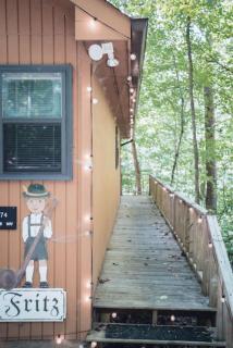 Awe-Inspiring Views - Fireplace - Patio and King Bed - Blairsville - 0