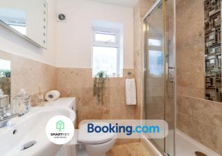 2Bedroom Apt in Egham with Free Parking - 8