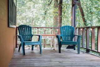 Awe-Inspiring Views - Fireplace - Patio and King Bed - Blairsville - 4