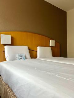Kyriad Hotel Montpellier Centre Antigone - Montpellier - 4
