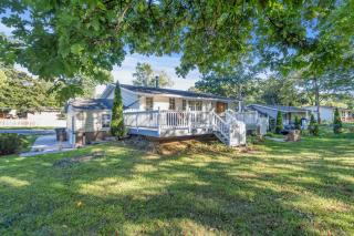 Spacious 5 Bedroom Home in Washington DC Suburb - 5